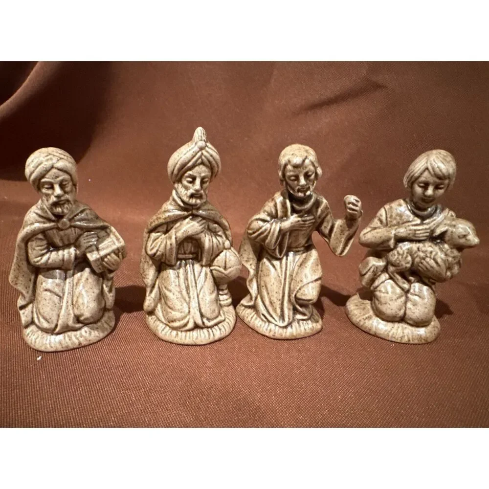 Small Ceramic Nativity Scene Set of 7 Pieces